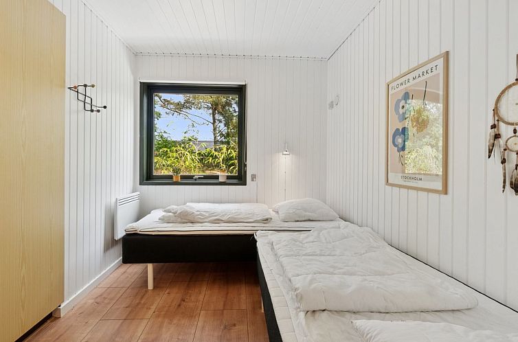 Vakantiehuis "Adelbrand" - 400m from the sea