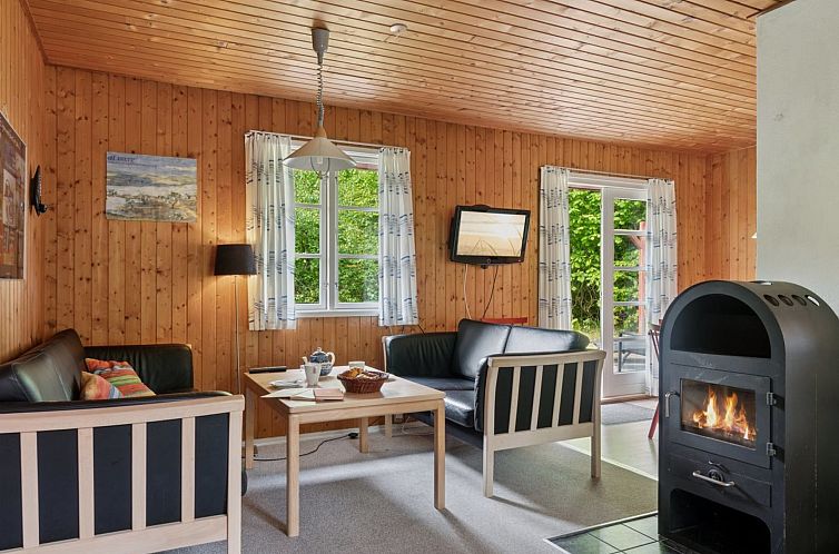 Vakantiehuis "Gunder" - 125m from the sea