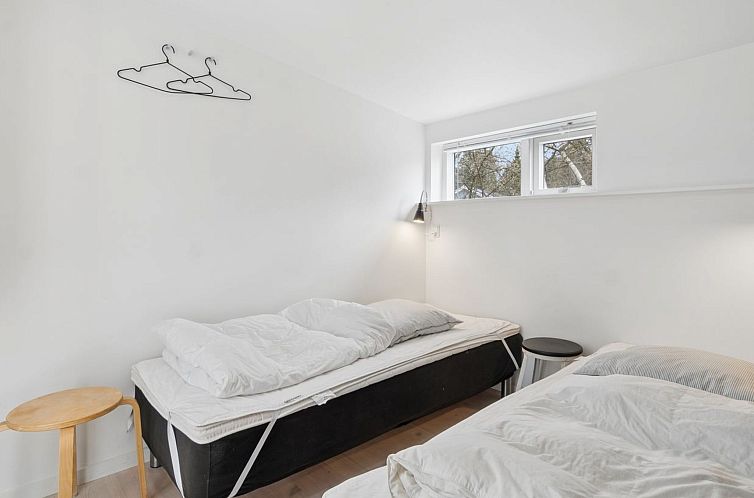 Vakantiehuis "Evert" - 250m from the sea