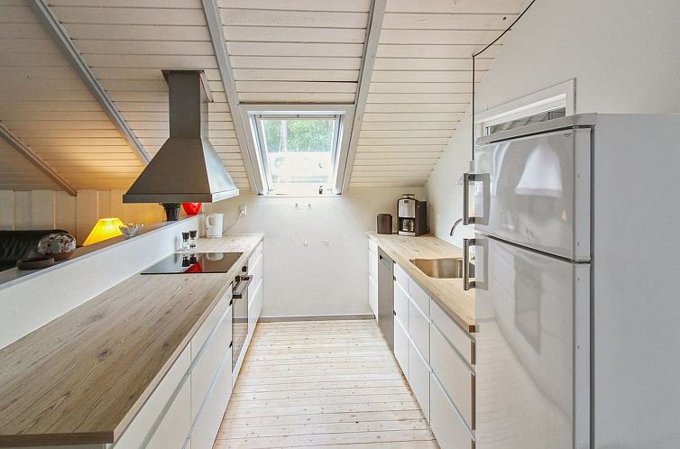 Vakantiehuis "Ellynor" - 600m from the sea