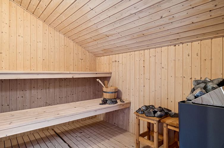 Vakantiehuis "Fredsine" - 1.2km from the sea