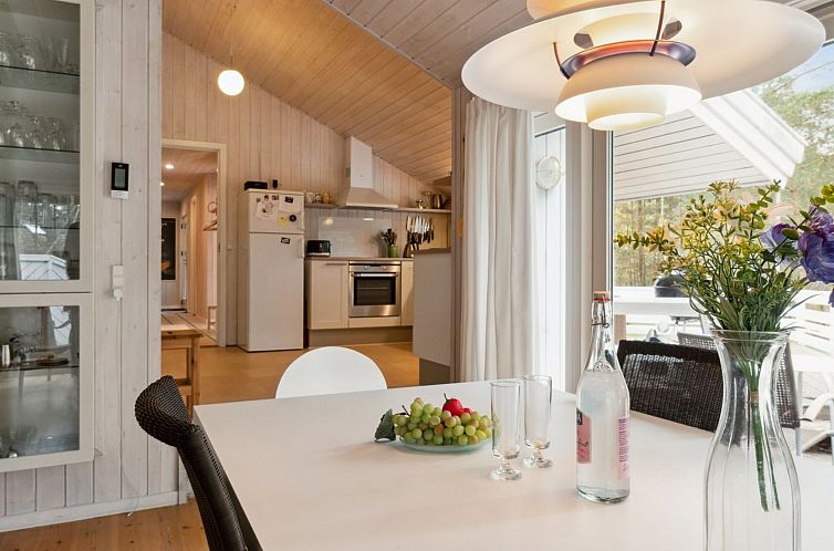 Vakantiehuis "Fredsine" - 1.2km from the sea