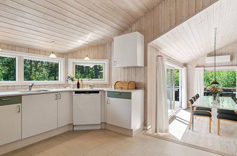 Vakantiehuis "Nea" - 600m from the sea