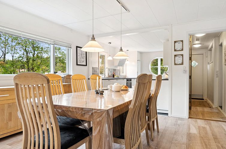 Vakantiehuis "Kirsi" - 200m from the sea