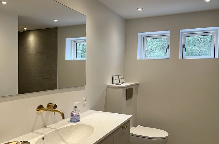 Vakantiehuis "Elsia" - 280m from the sea