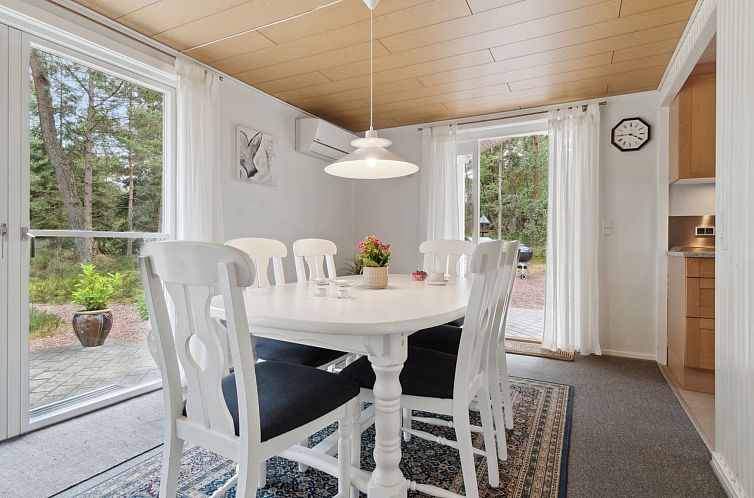 Vakantiehuis "Elsia" - 280m from the sea