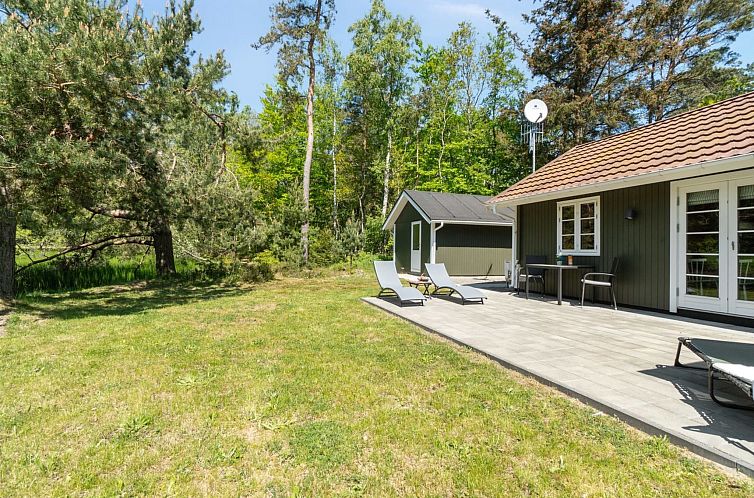 Vakantiehuis "Smilla" - 300m from the sea
