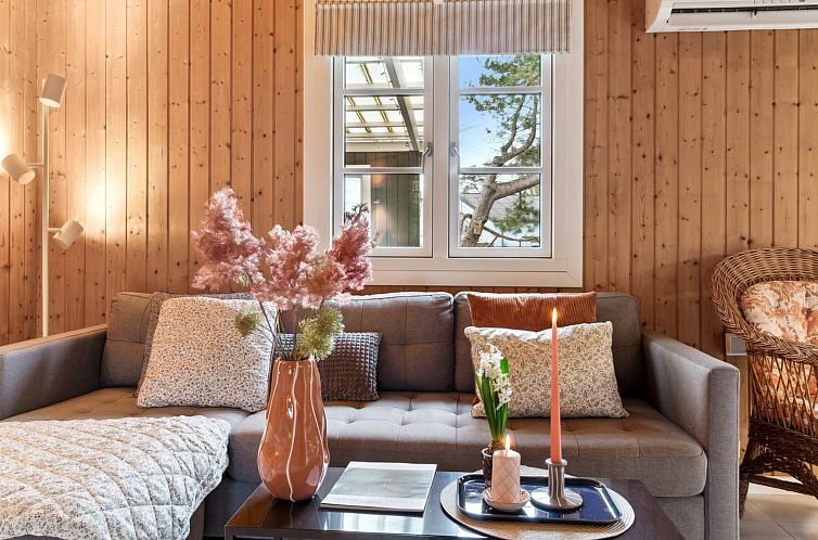 Vakantiehuis "Smilla" - 300m from the sea