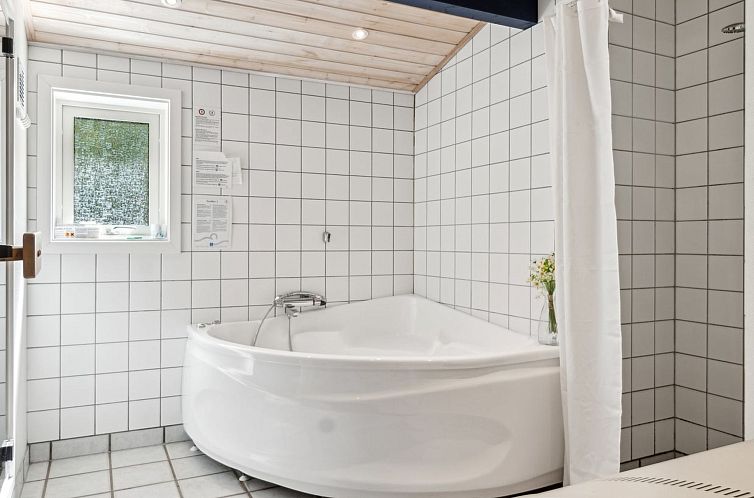 Vakantiehuis "Freija" - 800m from the sea