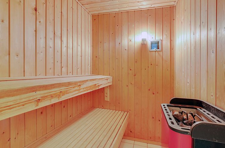 Vakantiehuis "Gaja" - 1km from the sea