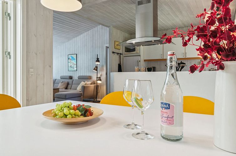 Vakantiehuis "Gaja" - 1km from the sea