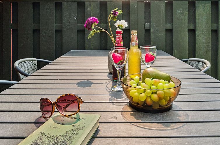 Vakantiehuis "Gunder" - 125m from the sea