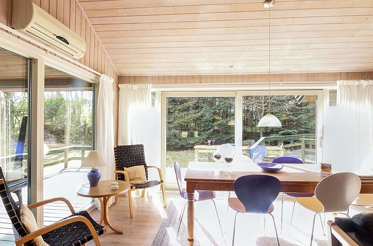Vakantiehuis "Marit" - 1.5km from the sea