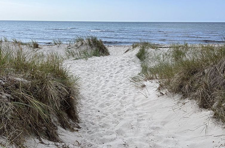 Vakantiehuis "Jerg" - 1km from the sea