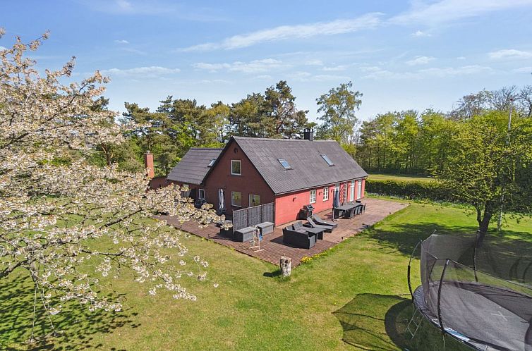Vakantiehuis "Jerg" - 1km from the sea