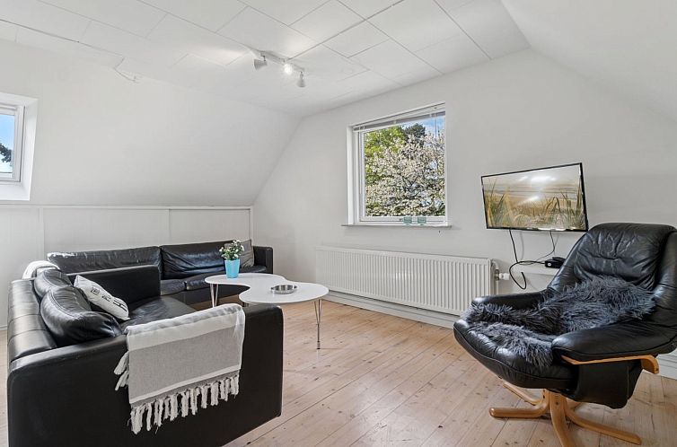 Vakantiehuis "Jerg" - 1km from the sea