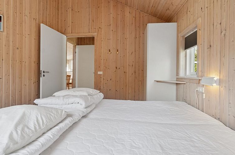 Vakantiehuis "Edna" - 500m from the sea