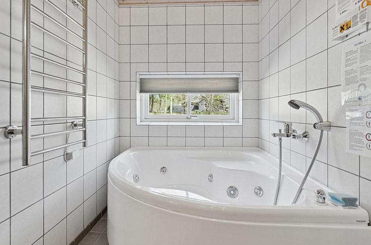 Vakantiehuis "Edna" - 500m from the sea