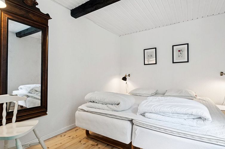 Vakantiehuis "Héléne" - 2.4km from the sea