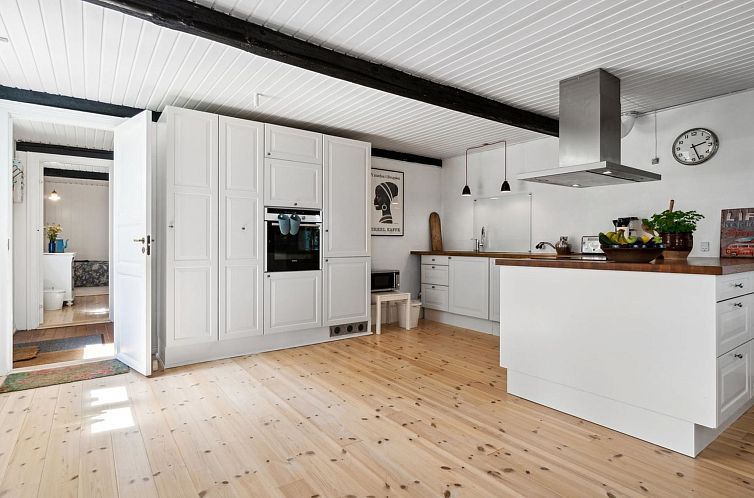 Vakantiehuis "Héléne" - 2.4km from the sea