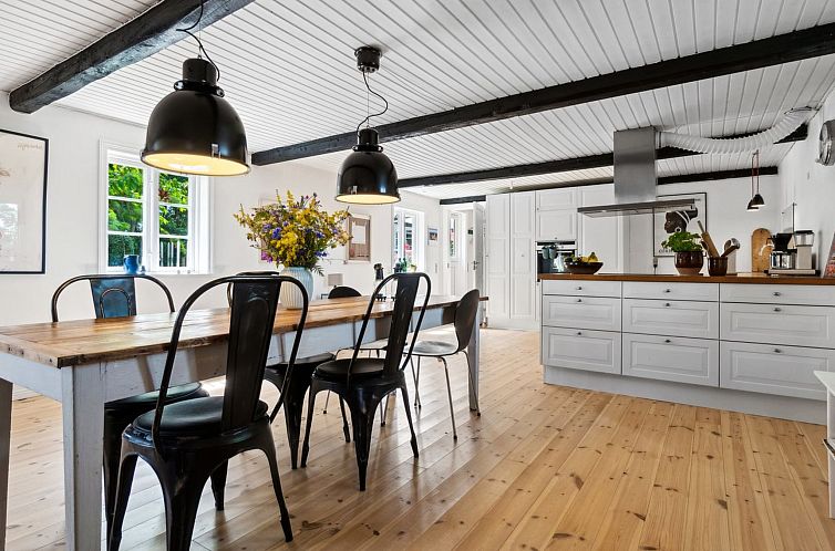 Vakantiehuis "Héléne" - 2.4km from the sea