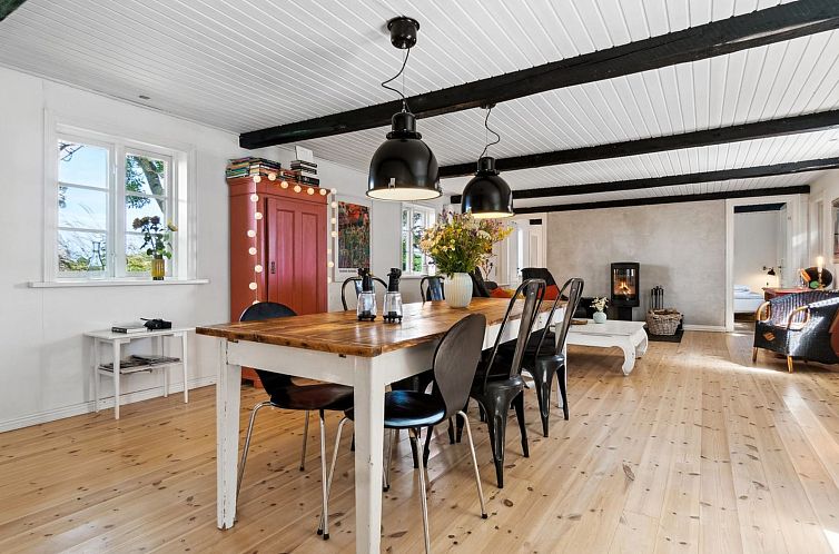 Vakantiehuis "Héléne" - 2.4km from the sea