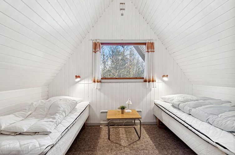 Vakantiehuis "Maikel" - 1km from the sea