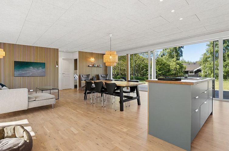 Vakantiehuis "Eliene" - 500m from the sea