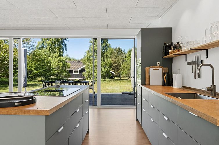 Vakantiehuis "Eliene" - 500m from the sea