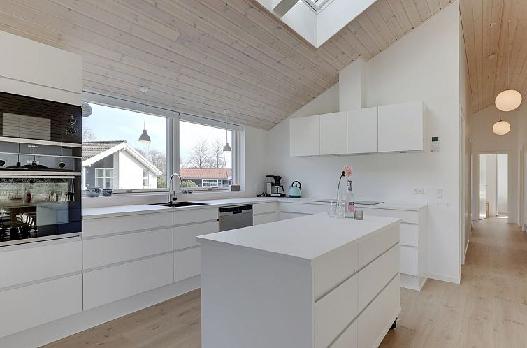 Vakantiehuis "Oke" - 350m from the sea