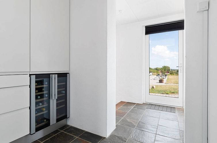 Appartement "Cornelia" - 6km from the sea