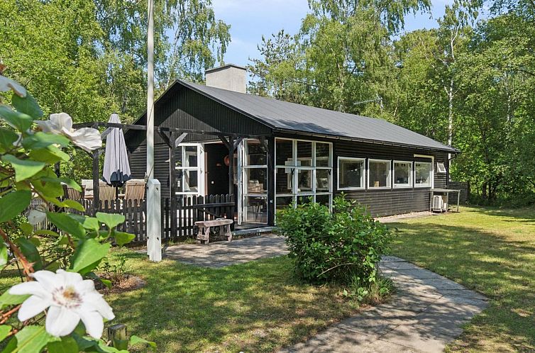 Verblijf 2901020 - Vakantiewoning Bornholm - Vakantiehuis "Eirik" - 700m from the sea