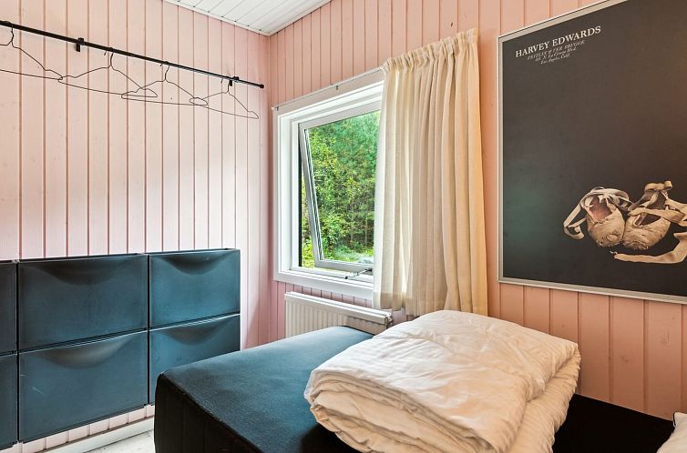 Vakantiehuis "Eirik" - 700m from the sea