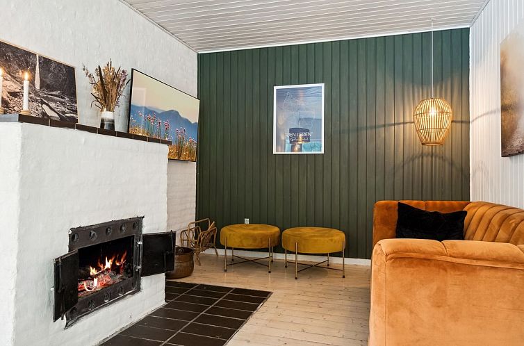 Vakantiehuis "Eirik" - 700m from the sea