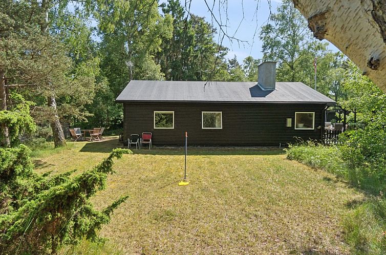 Vakantiehuis "Eirik" - 700m from the sea