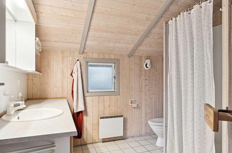 Vakantiehuis "Agnesa" - 700m from the sea