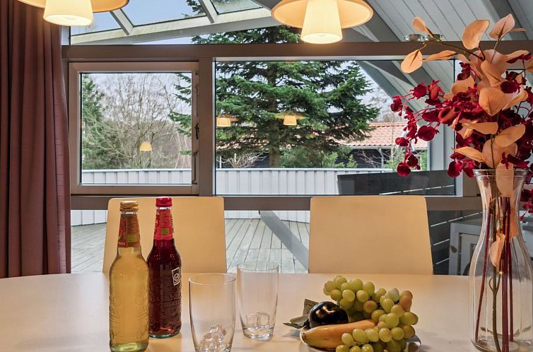 Vakantiehuis "Agnesa" - 700m from the sea