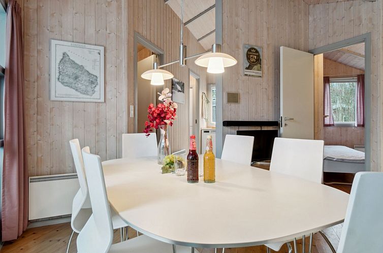 Vakantiehuis "Agnesa" - 700m from the sea