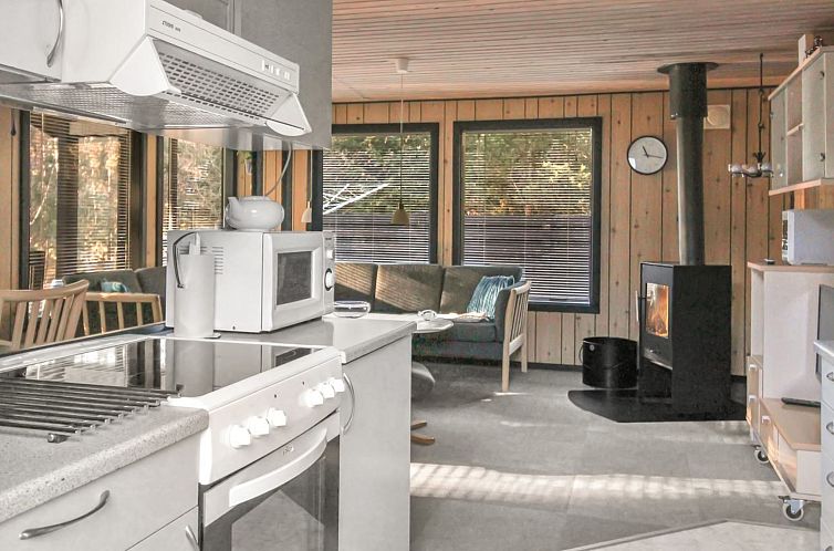 Vakantiehuis "Eeske" - 800m from the sea