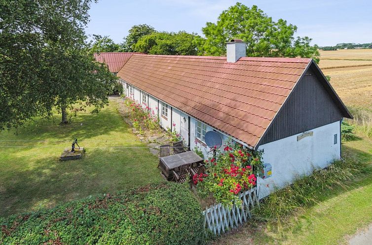 Vakantiehuis "Héléne" - 2.4km from the sea