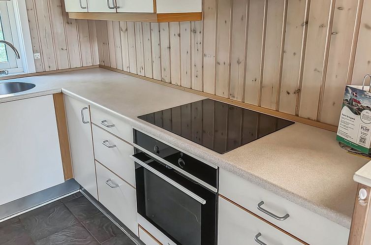 Vakantiehuis "Fredrike" - 500m from the sea