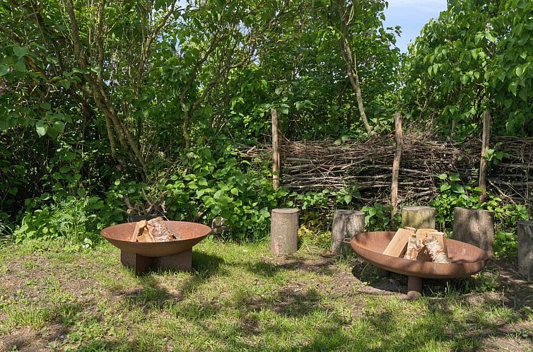 Vakantiehuis "Adrienne" - 6.4km from the sea