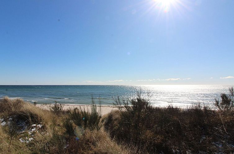 Vakantiehuis "Adrienne" - 6.4km from the sea