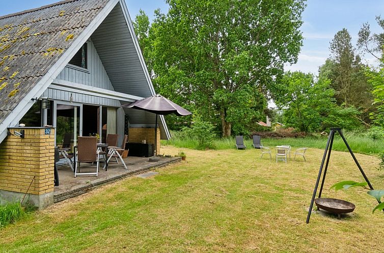 Vakantiehuis "Tine" - 600m from the sea