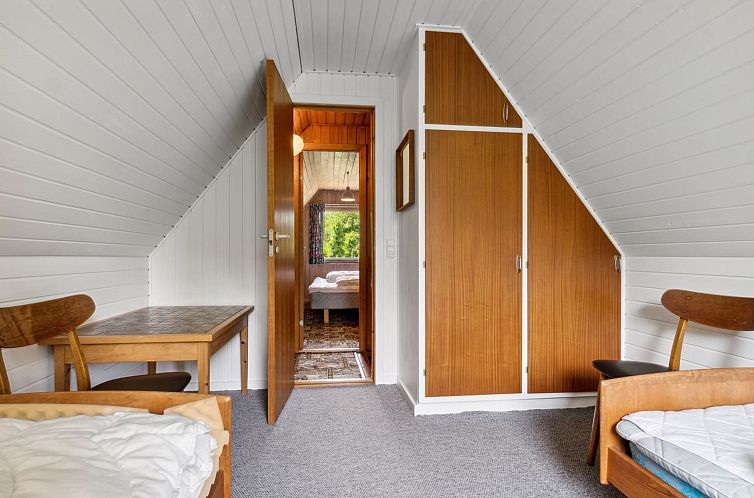 Vakantiehuis "Tine" - 600m from the sea