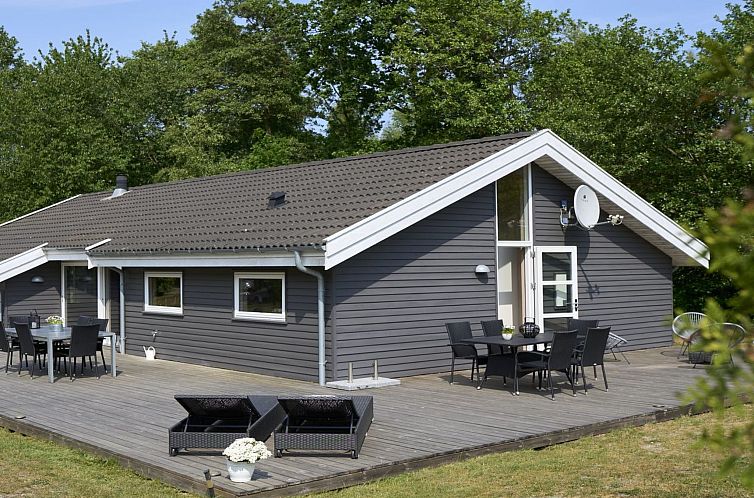 Vakantiehuis "Rudolf" - 400m from the sea