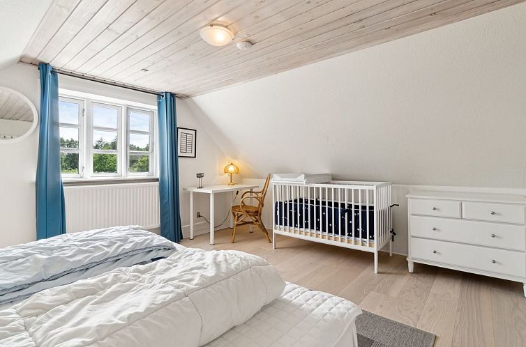 Vakantiehuis "Ieva" - 3.9km from the sea