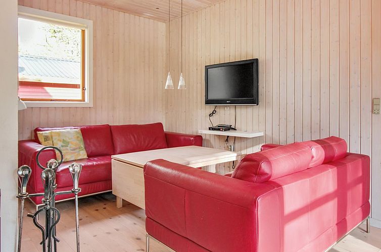 Vakantiehuis "Majken" - 300m from the sea