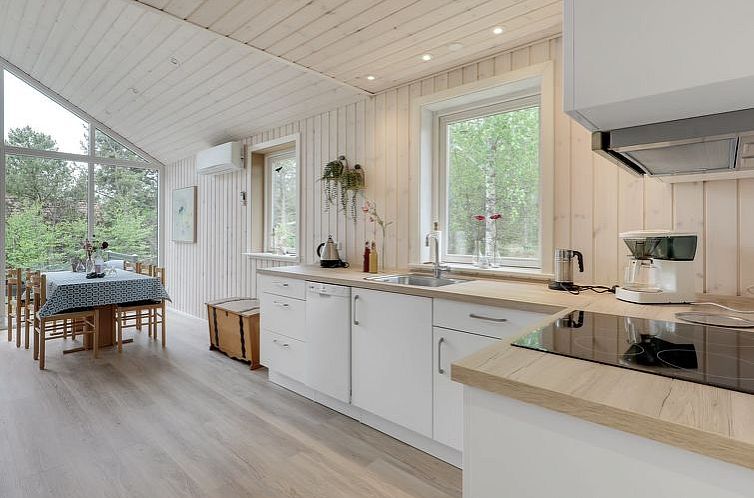 Vakantiehuis "Hilje" - 350m from the sea