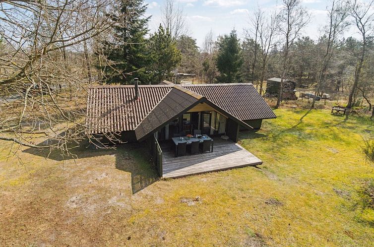 Vakantiehuis "Ajla" - 500m from the sea